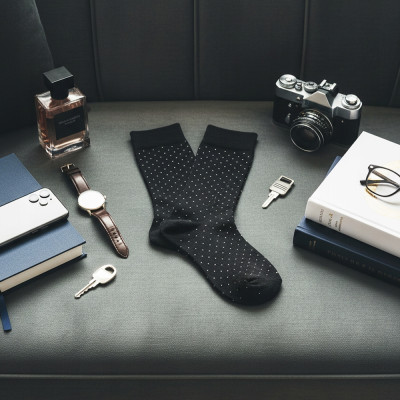 Wysokie Skarpetki Męskie Bawełniane Elastyczne CZARNE w Kropki One Size - Pakojeans.pl