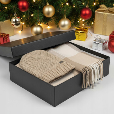 Komplet damski CZAPKA SZALIK Zestaw na Prezent dla Niej w Pudełku Beżowy - Pakojeans.pl